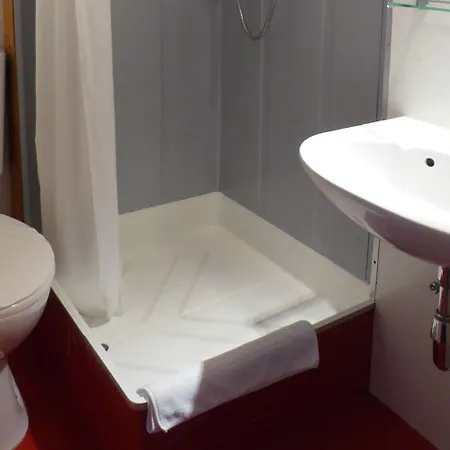 Au Vieux Manoir Bed & Breakfast Monthey