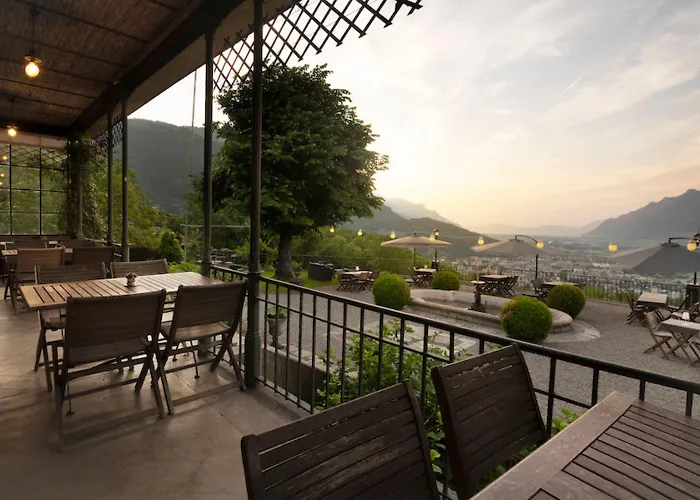 Au Vieux Manoir Bed & Breakfast