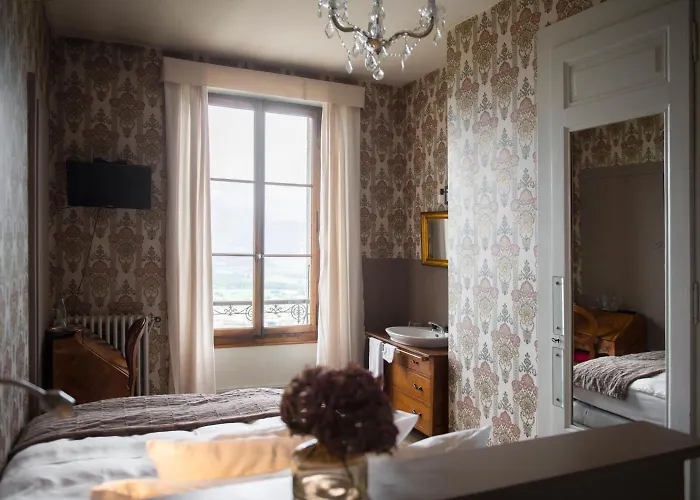 Au Vieux Manoir Bed & Breakfast Monthey