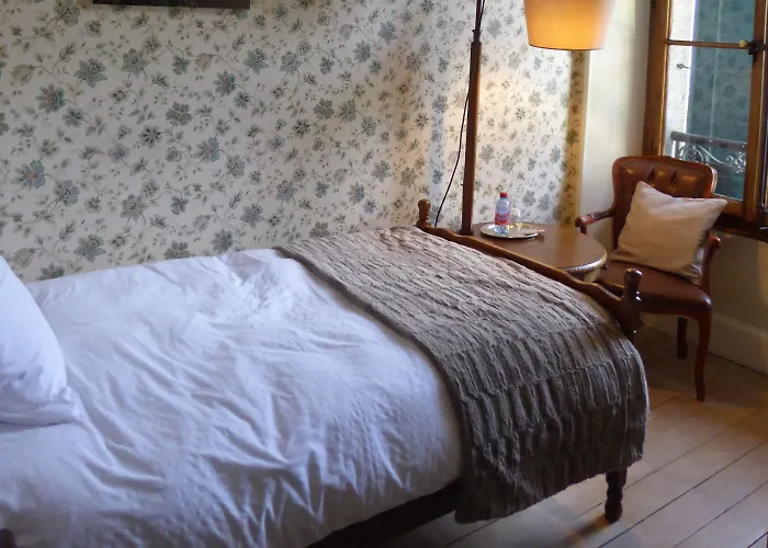 Au Vieux Manoir Panzió Monthey