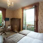 Au Vieux Manoir Bed and breakfast 3*