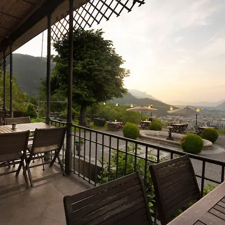 Au Vieux Manoir Oda ve Kahvaltı